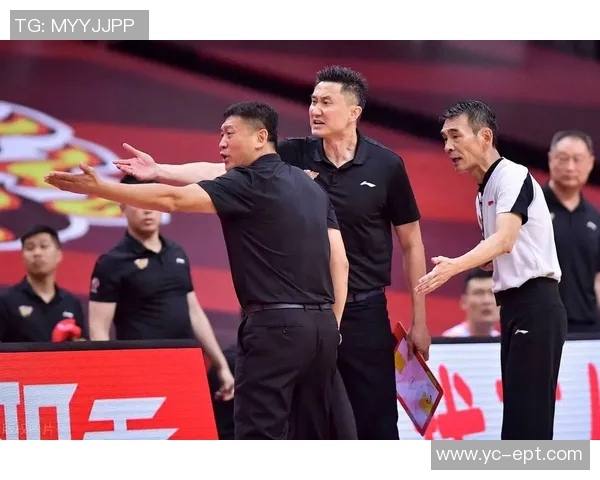 CBA精彩回放广东队对阵福建队的激烈比赛瞬间与精彩时刻分析