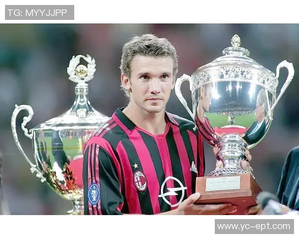 知名12号足球明星的传奇生涯与场上风采全解析 知名12号足球明星的传奇生涯与场上风采全解析