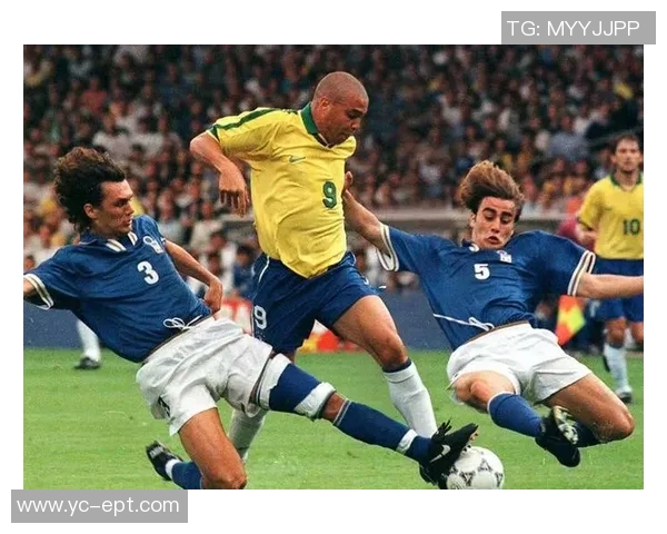 足球场上的英语明星与他们的精彩瞬间分享