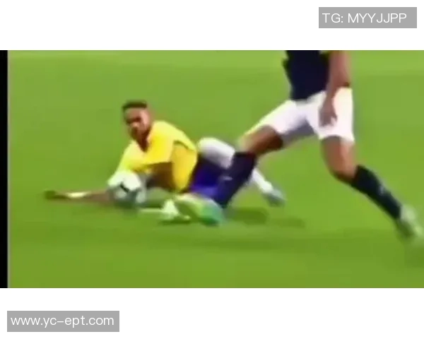 足球明星挥杆精彩瞬间视频合集展现运动魅力与激情碰撞