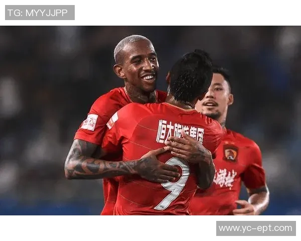 南京足球队加速转型探索新战术引发热议与期待